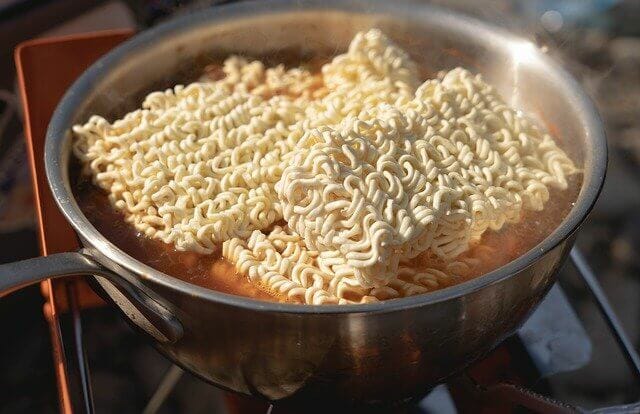 can diabetics eat ramen noodles
