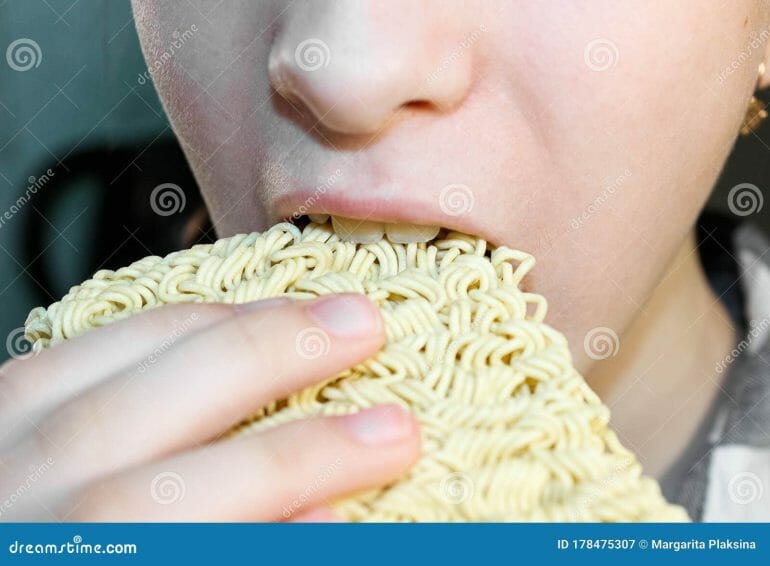 can i eat noodles after tongue piercing
