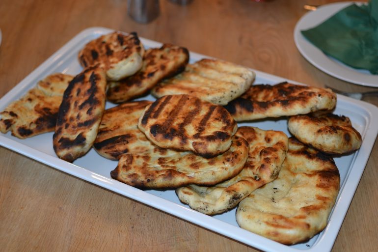 how long is naan bread good for
