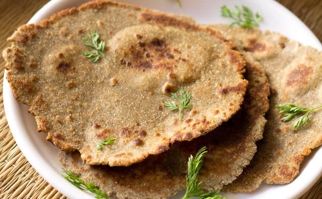 how to make bajra roti easily
