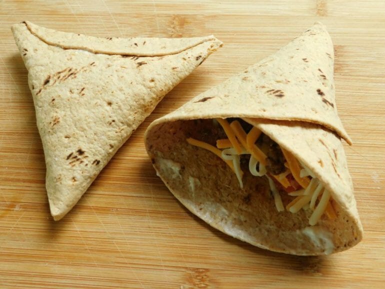 how to make taco pockets with tortillas
