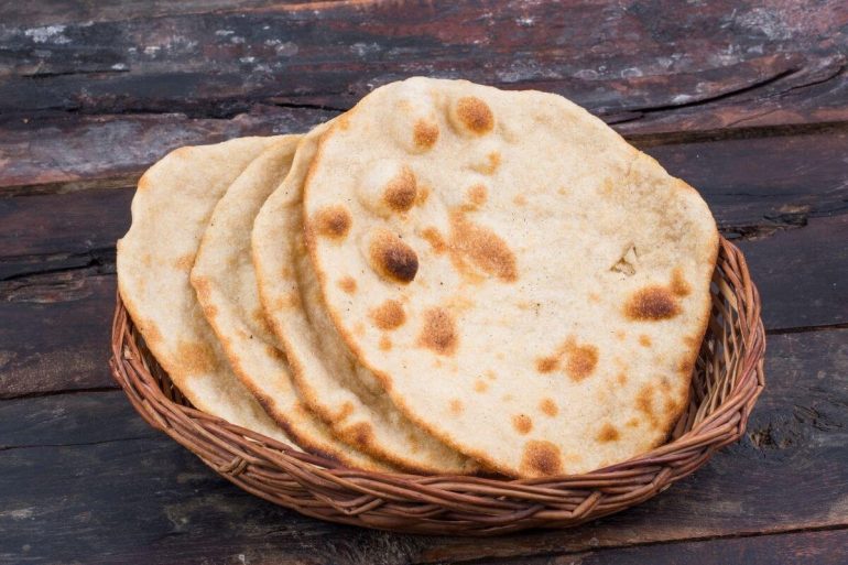 what is roti vs naan
